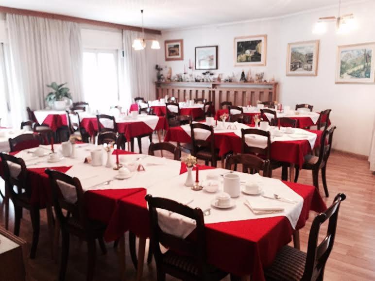 Garni Hirsch Hotel Canazei Kültér fotó