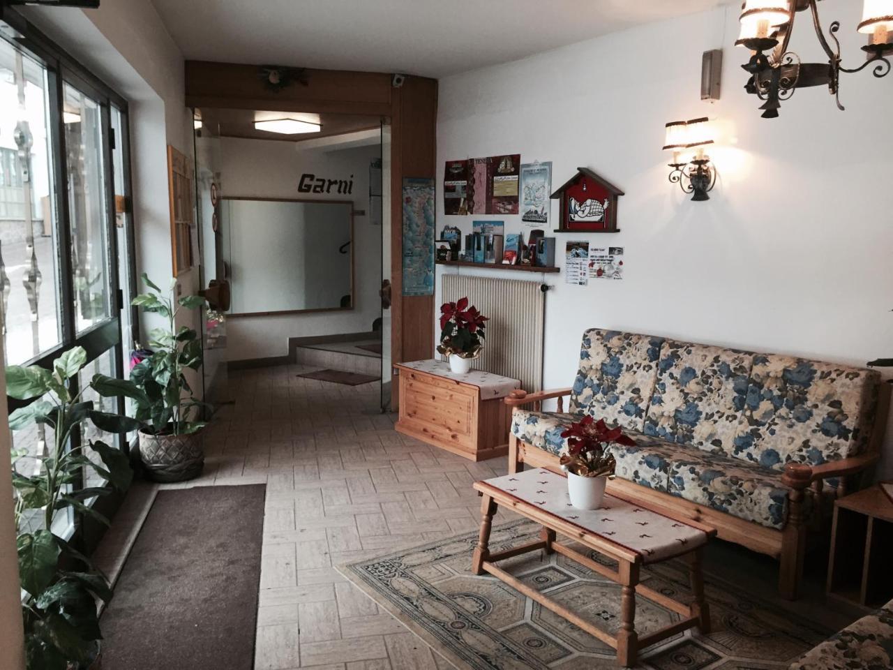 Garni Hirsch Hotel Canazei Kültér fotó