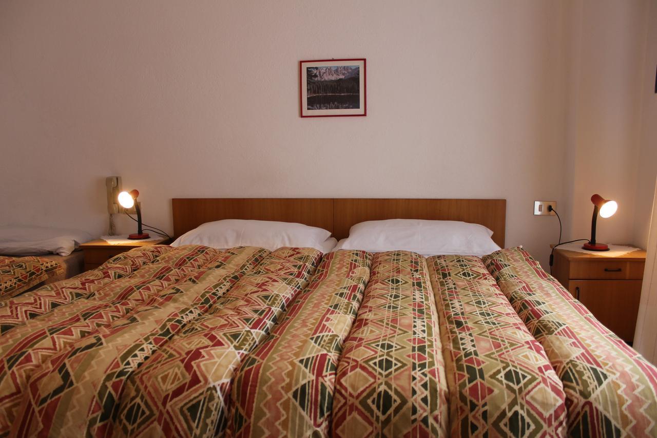 Garni Hirsch Hotel Canazei Kültér fotó