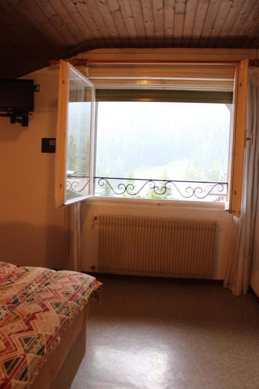 Garni Hirsch Hotel Canazei Kültér fotó