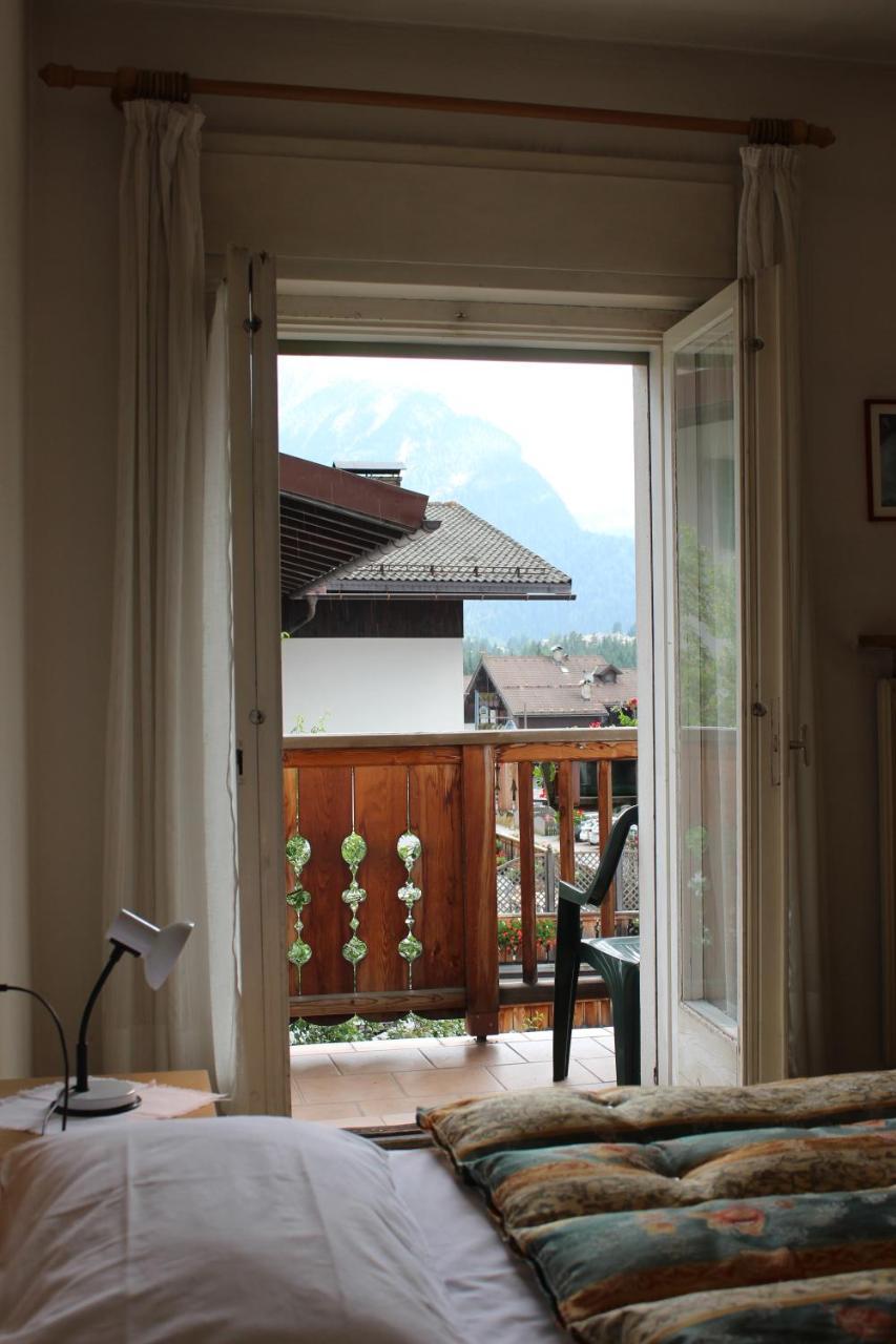 Garni Hirsch Hotel Canazei Kültér fotó