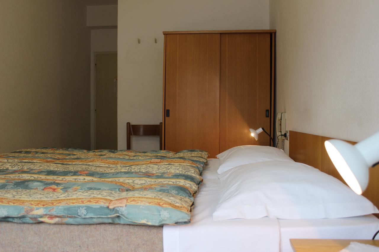 Garni Hirsch Hotel Canazei Kültér fotó